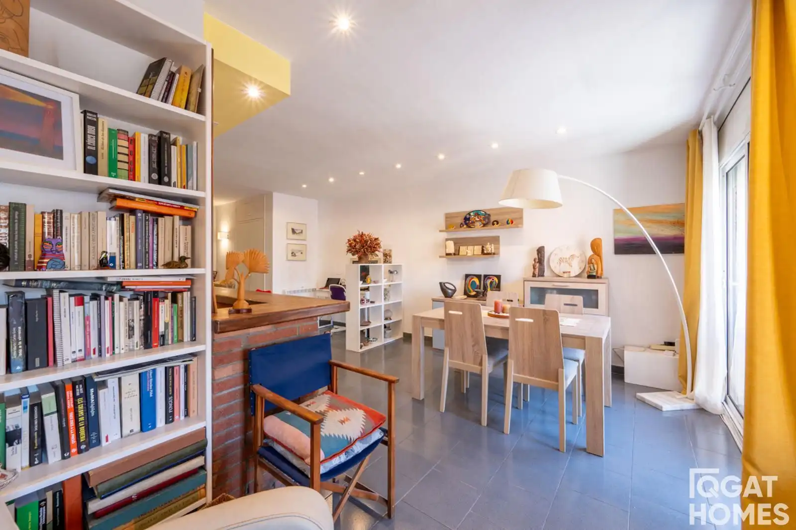 Sala de estar de Piso en venta en Sant Cugat del Vallès con Aire acondicionado, Calefacción y Terraza