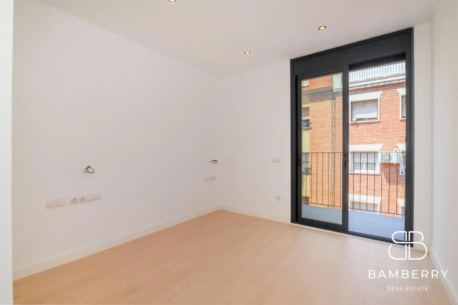 Dormitori de Àtic en venda en Sant Boi de Llobregat amb Parquet