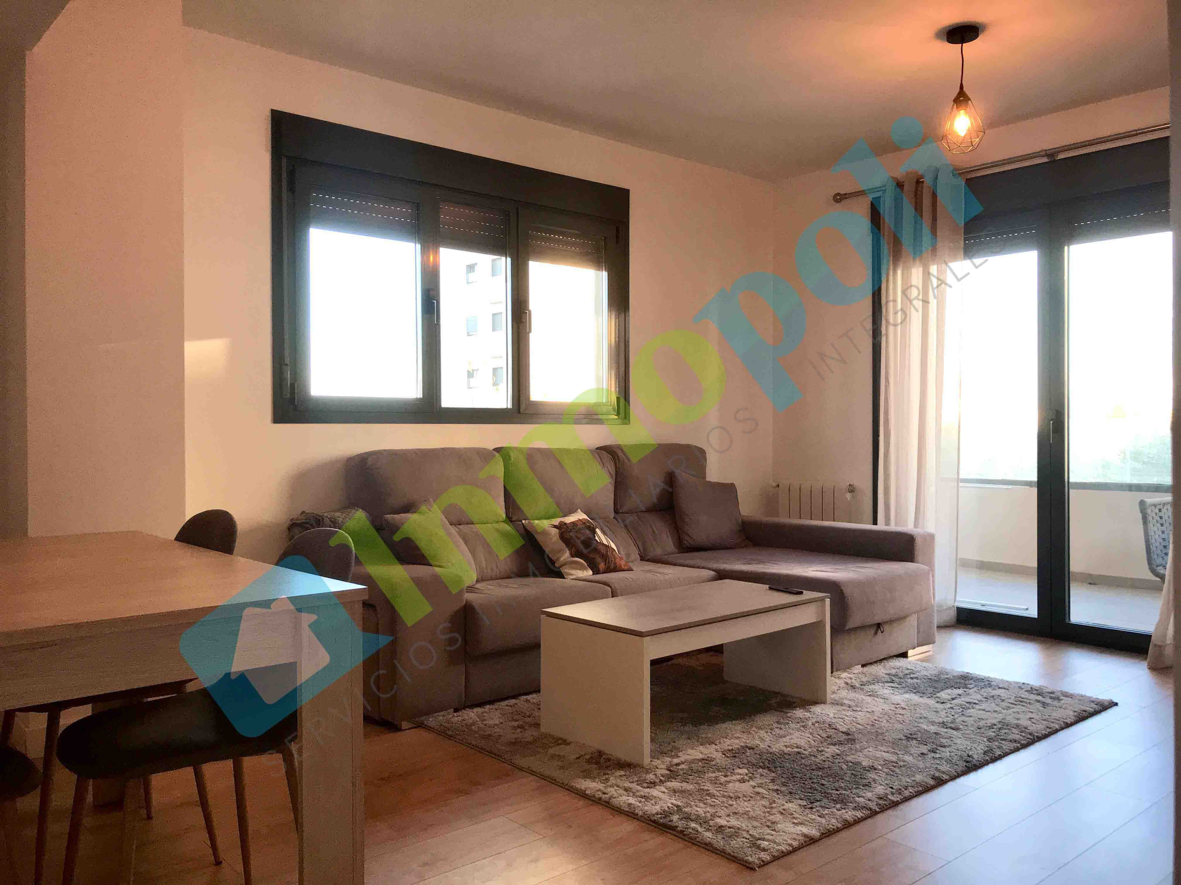 Flat to rent in Calle Matilde Tagle Ortiz, Avenida Elvas
