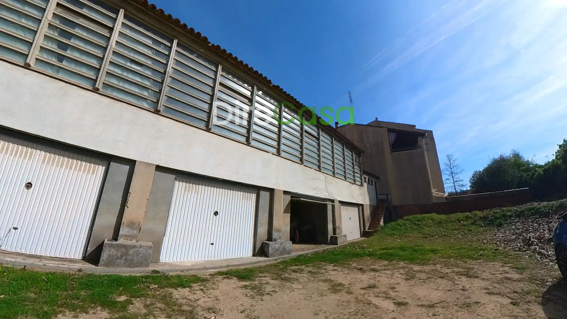 Vista exterior de Nau industrial en venda en Vallgorguina