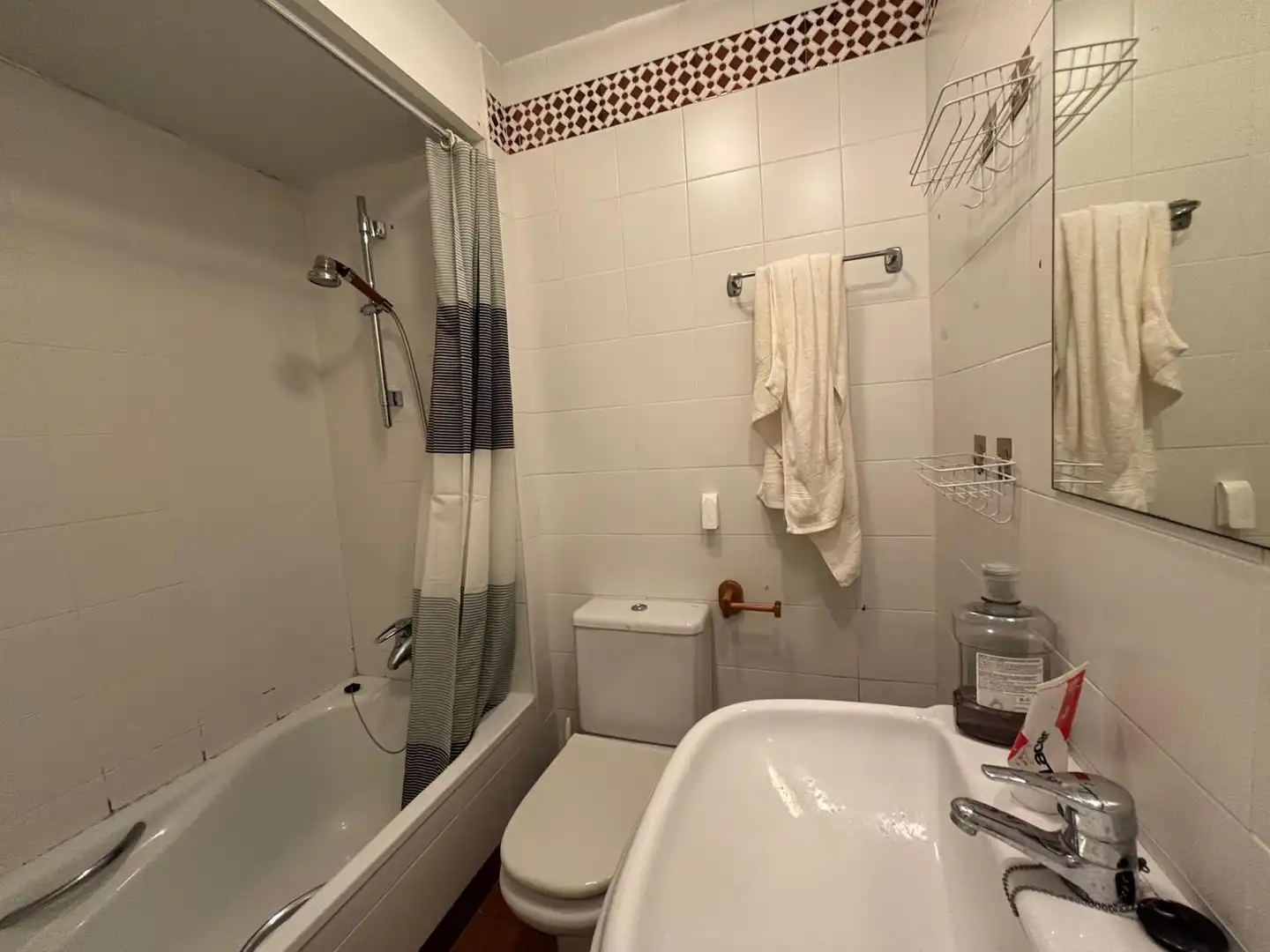 Bathroom of Flat for sale in La Alcaidesa  with Air Conditioner, Heating and Terrace