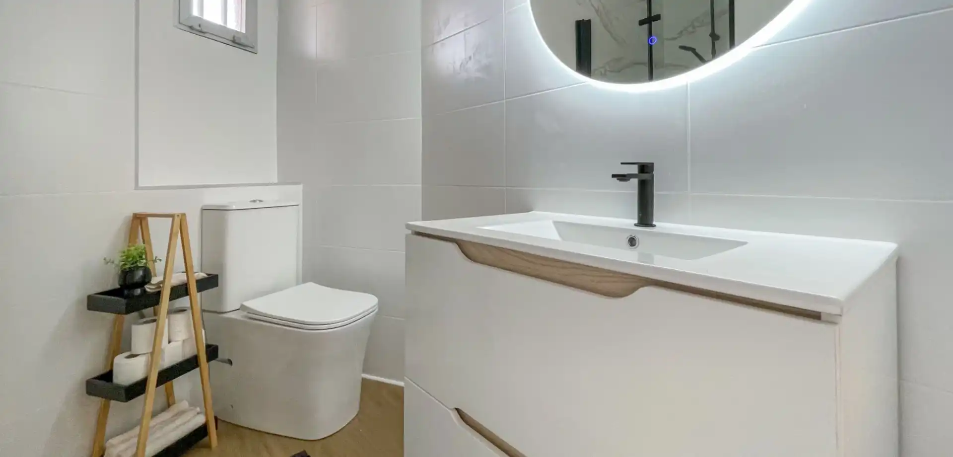 Bathroom of Apartments for sale in Orihuela  with Parquet flooring, Terrace and Balcony