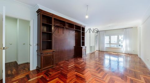 Foto 3 von Wohnung zur Miete in Vázquez Varela, Plaza España - Corte Inglés, Vigo