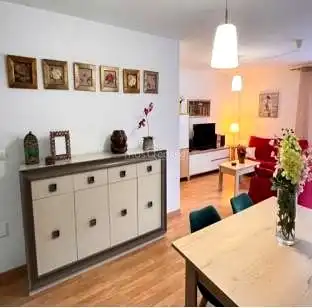Sala d'estar de Pis de lloguer en La Línea de la Concepción amb Moblat
