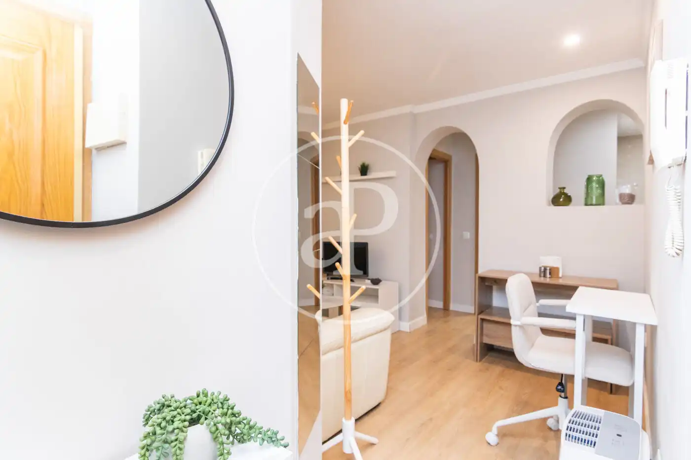Flat for rent in Madrid  with Air Conditioner, Heating and Furnished