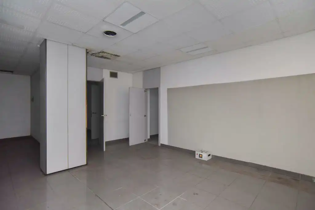 Local comercial en venda a Av Roma, imagen 3