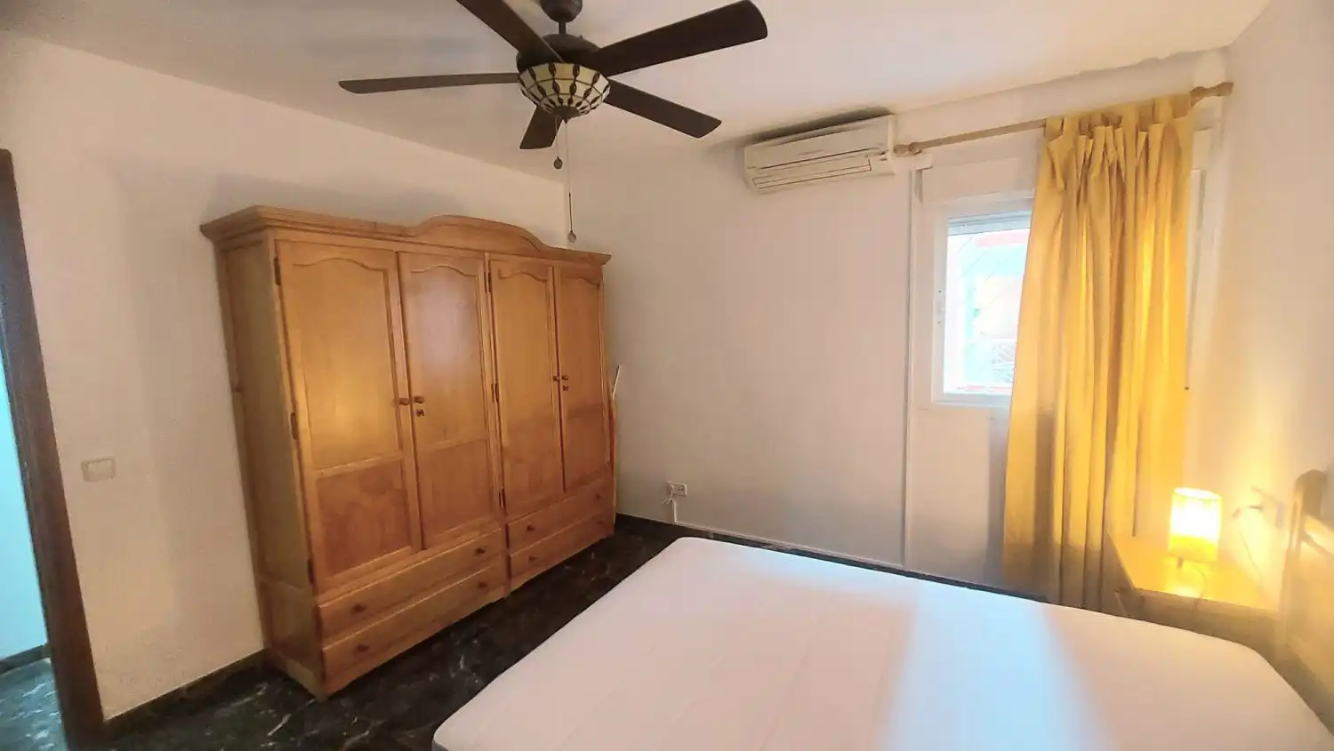 Bedroom of Apartments for rent in Jaén  with Air Conditioner and Furnished