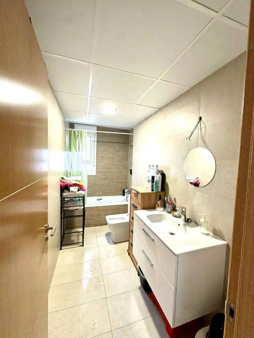 Baño de Casa o chalet en venta en Almería con Aire acondicionado, Calefacción y Jardín privado