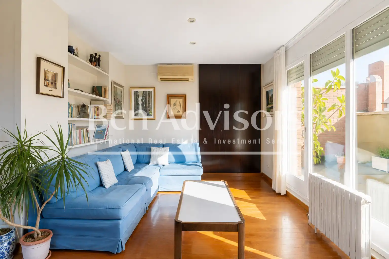 Sala d'estar de Àtic en venda en Barcelona amb Aire condicionat, Calefacció i Parquet