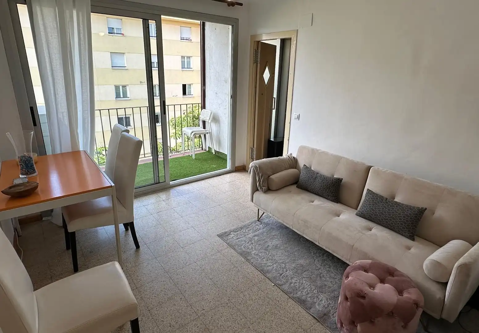 Sala de estar de Piso en venta en Girona con Terraza, Amueblado y Horno