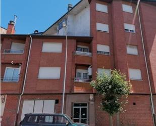 Vista exterior de Apartament en venda en Ponferrada amb Calefacció i Traster