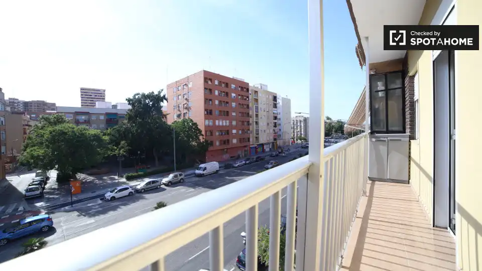 Room in Valencia, Valencia
