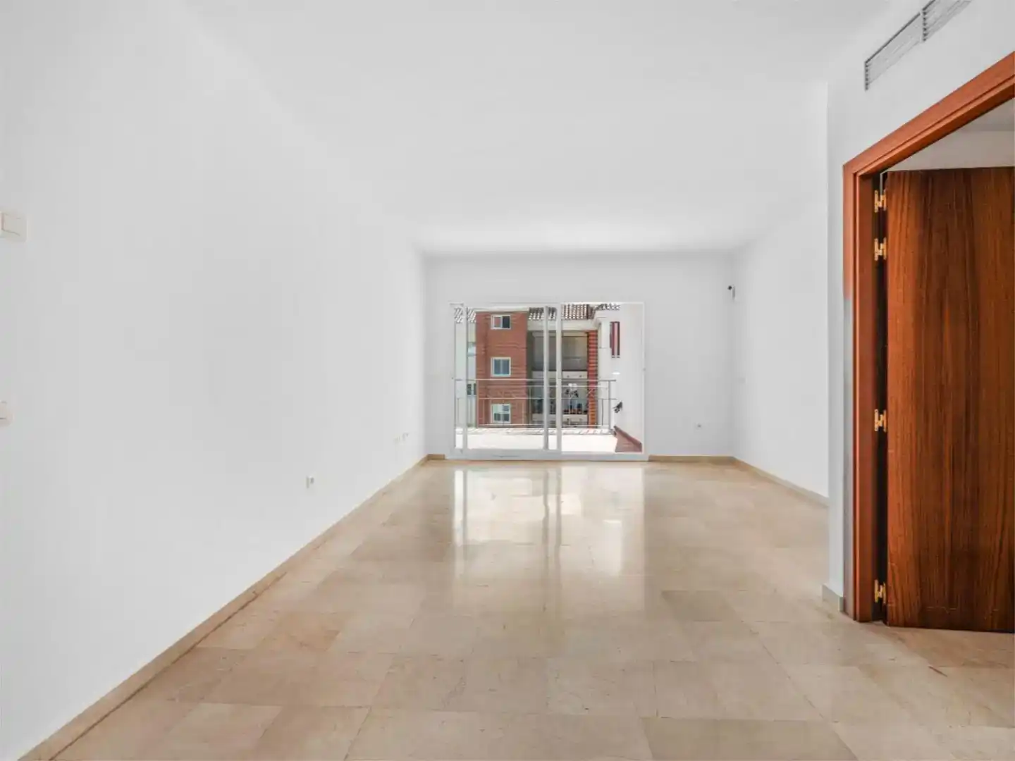 Außenansicht von Wohnung zum Verkauf in Fuengirola mit Schwimmbad