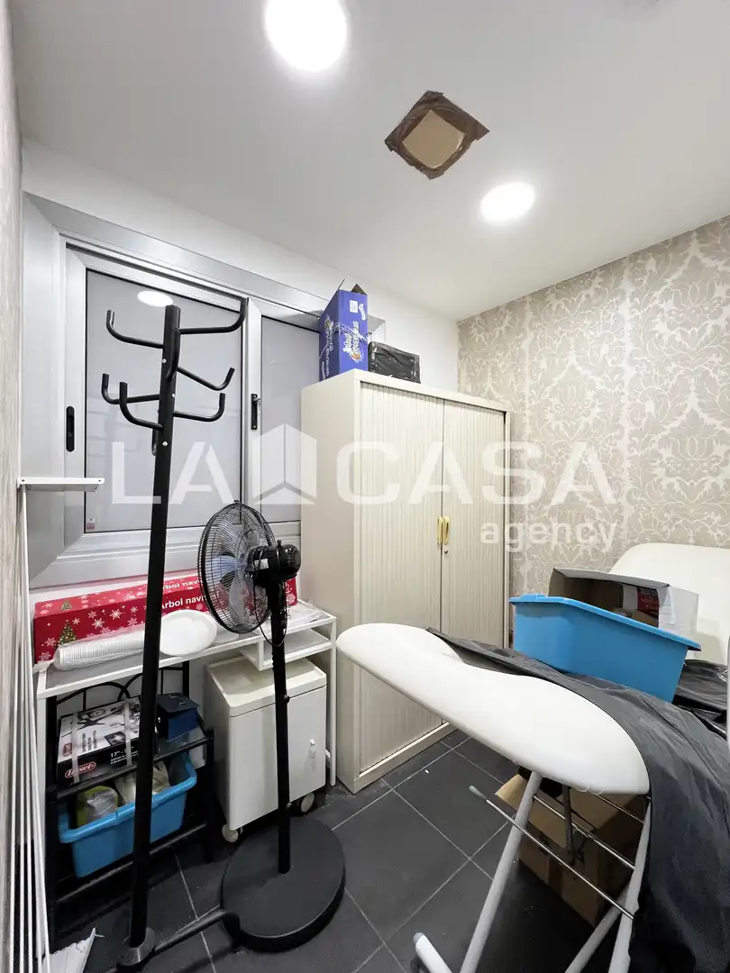 Business premises for sale in Carrer de Pi i Gibert, imagen 18