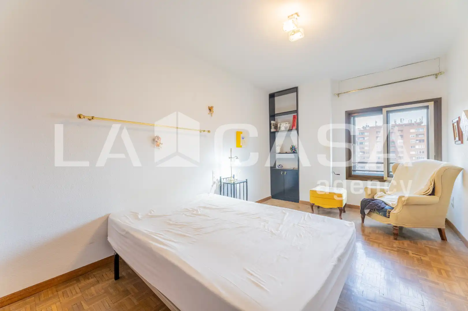 Habitación de Piso en venta en Valencia con Horno y Balcón