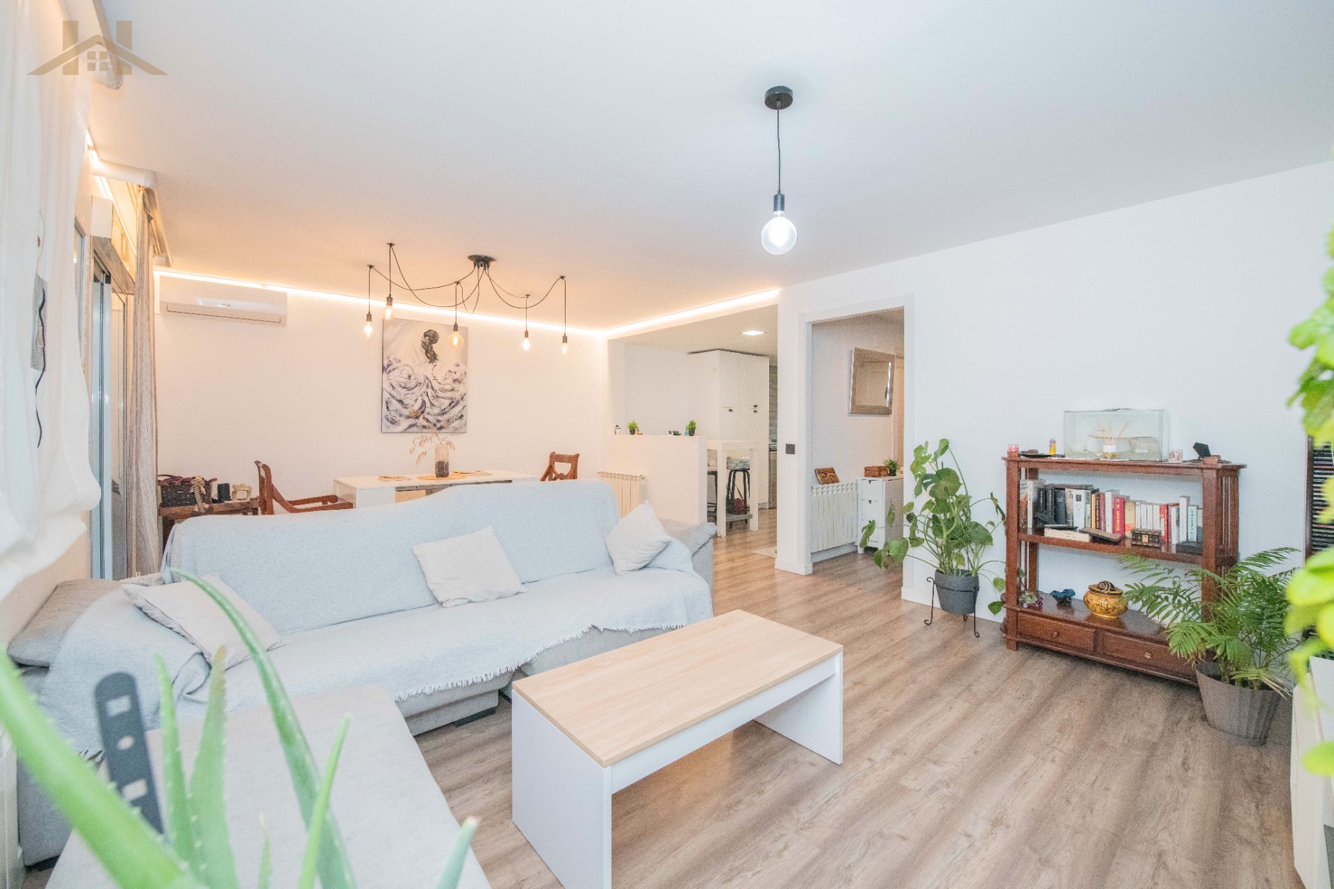 Sala d'estar de Casa o xalet en venda en Alpedrete amb Aire condicionat, Jardí privat i Traster