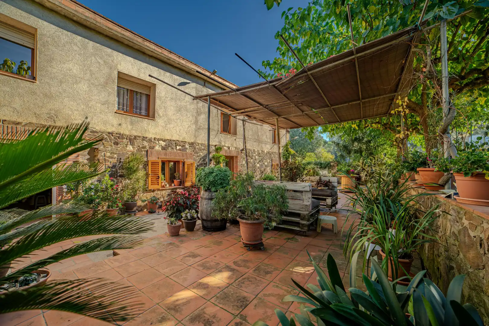 Jardín de Finca rústica en venta en Llambilles
