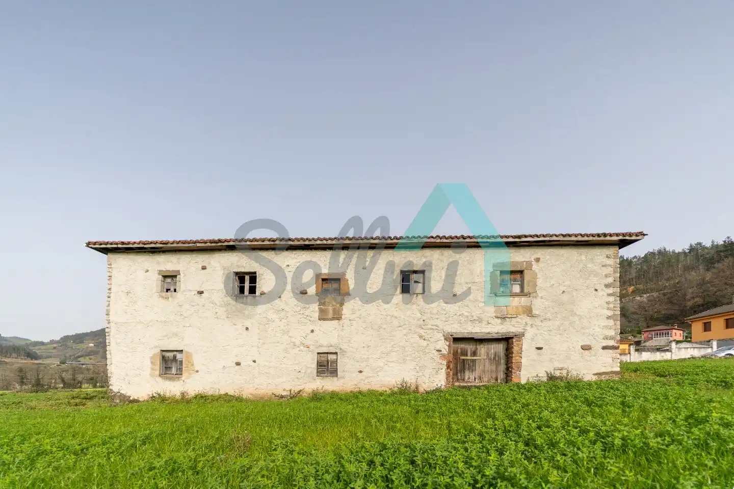 Casa o xalet en venda a Llamas, Salas