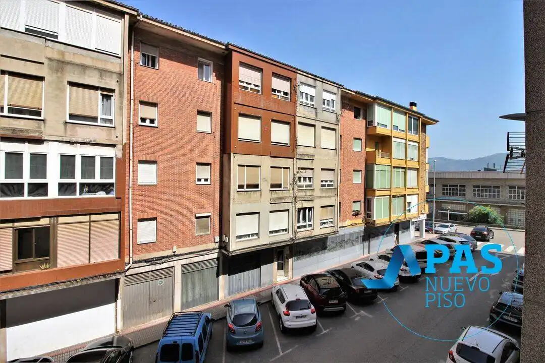 Vista exterior de Piso en venta en Camargo con Calefacción y Amueblado