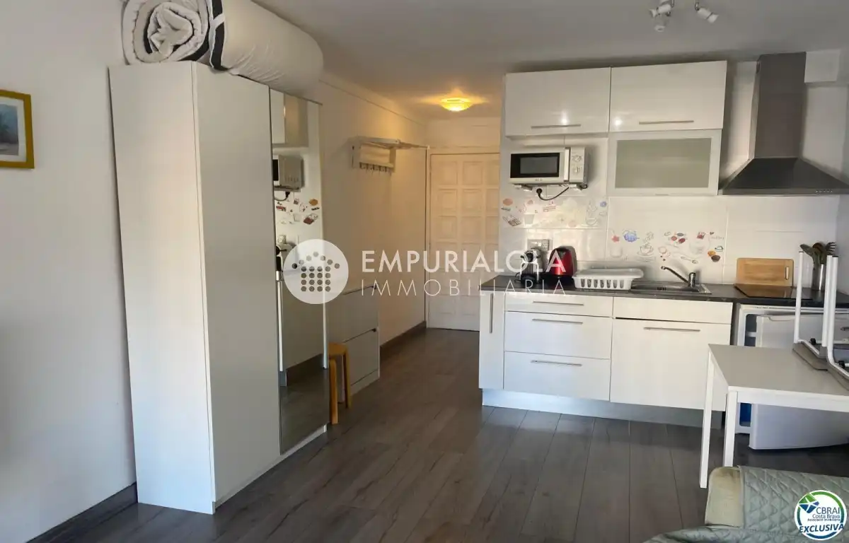 Cocina de Estudio en venta en Empuriabrava con Aire acondicionado y Amueblado