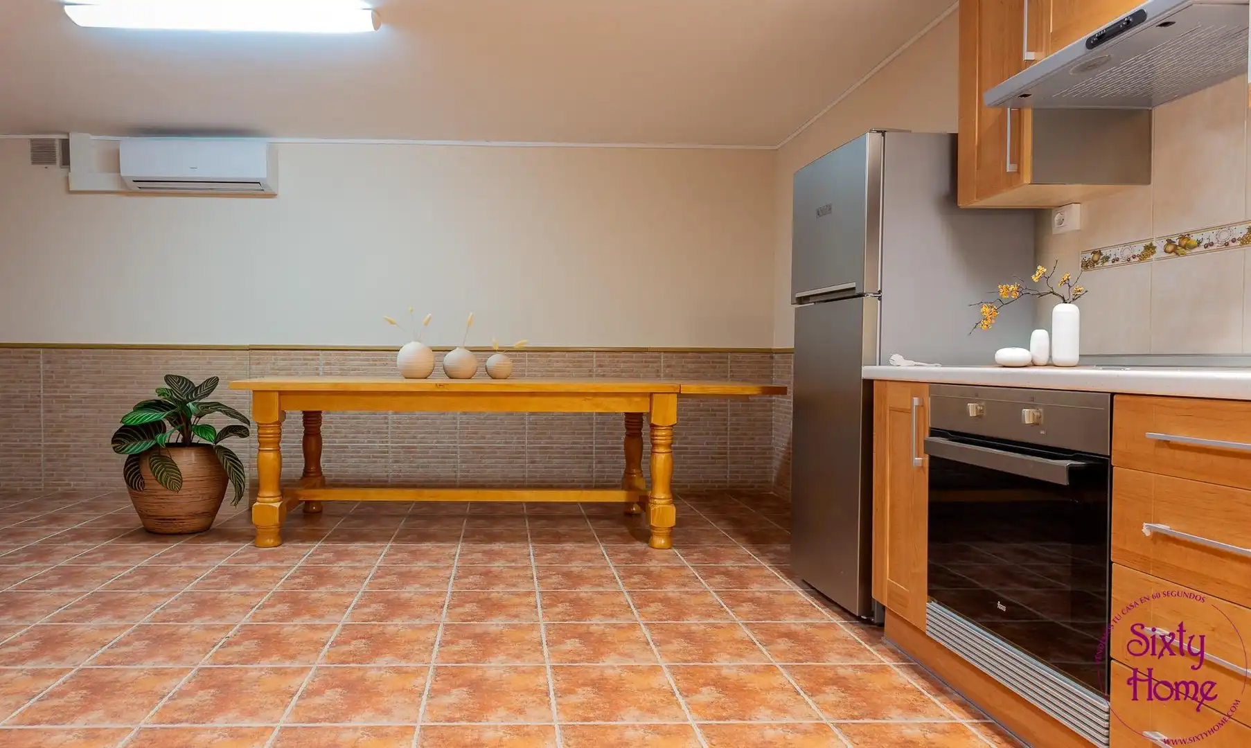Cuina de Casa adosada en venda en Biota amb Parquet, Terrassa i Moblat