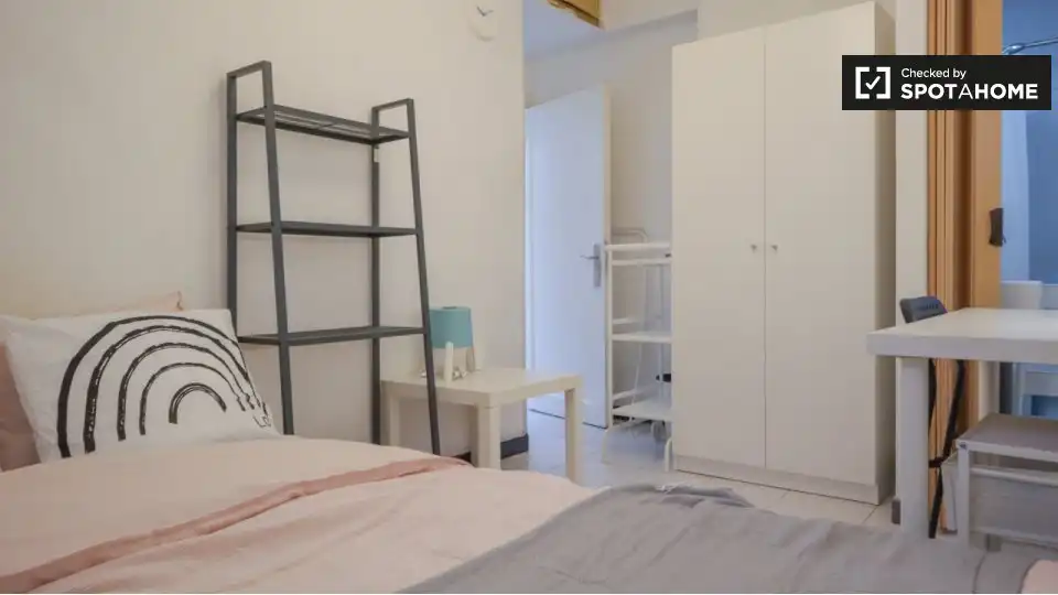 Room in Opañel