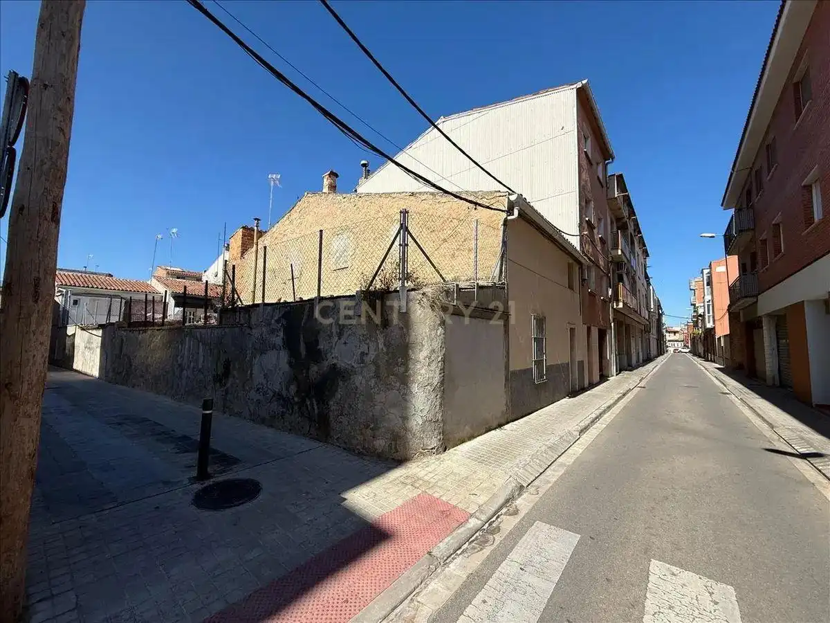 Vista exterior de Edifici en venda en Vilanova del Camí