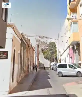Vista exterior de Local en venta en Almería