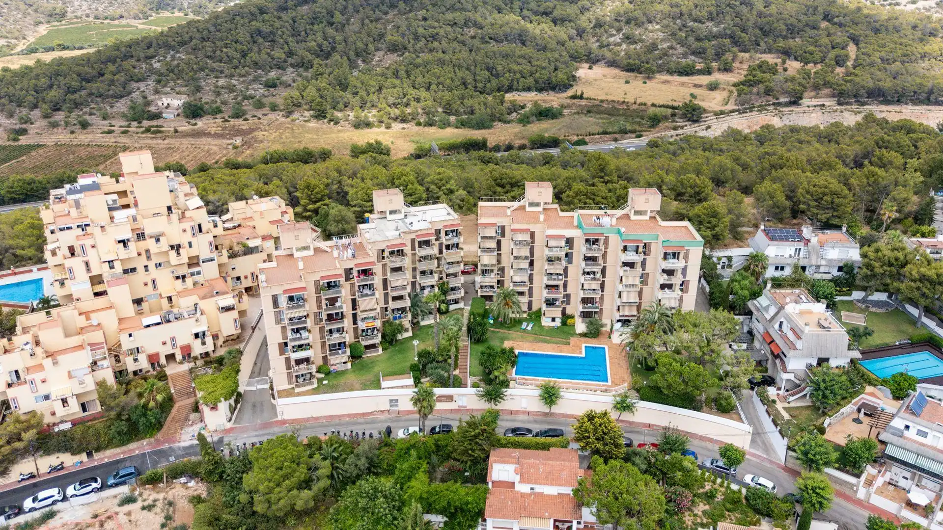 Vista exterior de Apartament en venda en Sant Pere de Ribes amb Aire condicionat, Jardí privat i Balcó