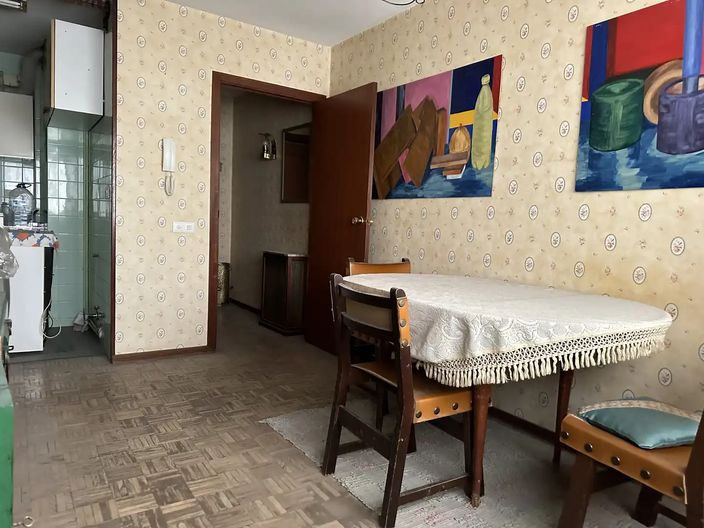 Comedor de Piso en venta en Santiago de Compostela  con Calefacción y Trastero