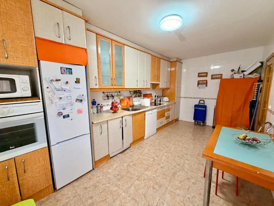 Cocina de Casa adosada en venta en Illescas con Aire acondicionado