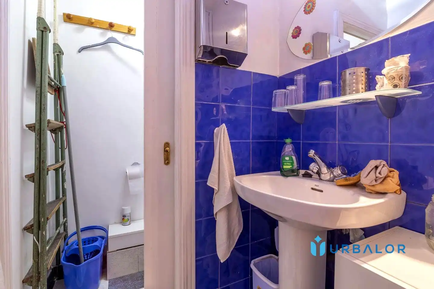 Badezimmer von Geschaftsraum zur Miete in Latina