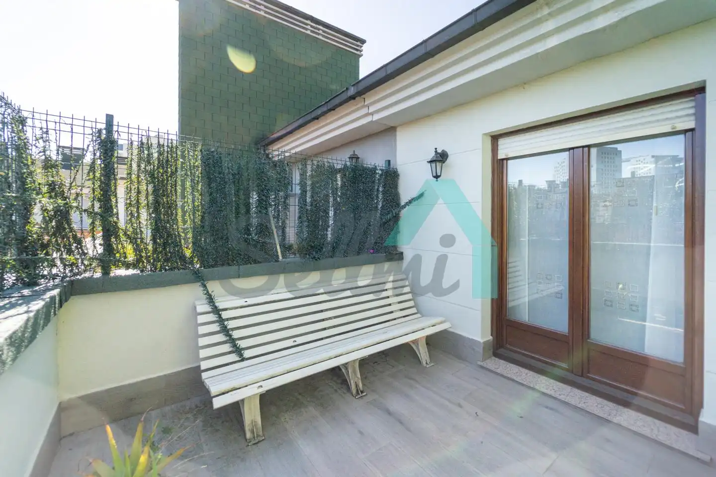 Terraza de Ático en venta en Oviedo  con Calefacción, Parquet y Terraza