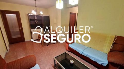 Foto 2 de Piso de alquiler en Libertad, Villafontana - Estoril I, Madrid