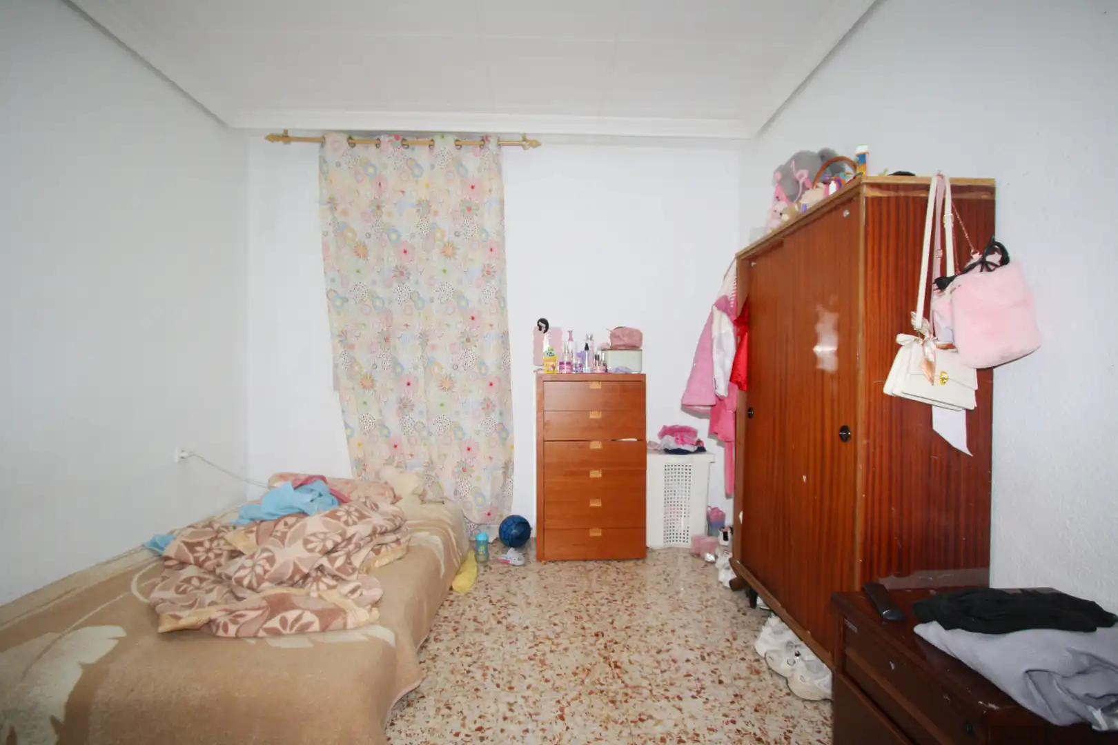 Dormitori de Casa o xalet en venda en Albacete amb Calefacció, Terrassa i Traster