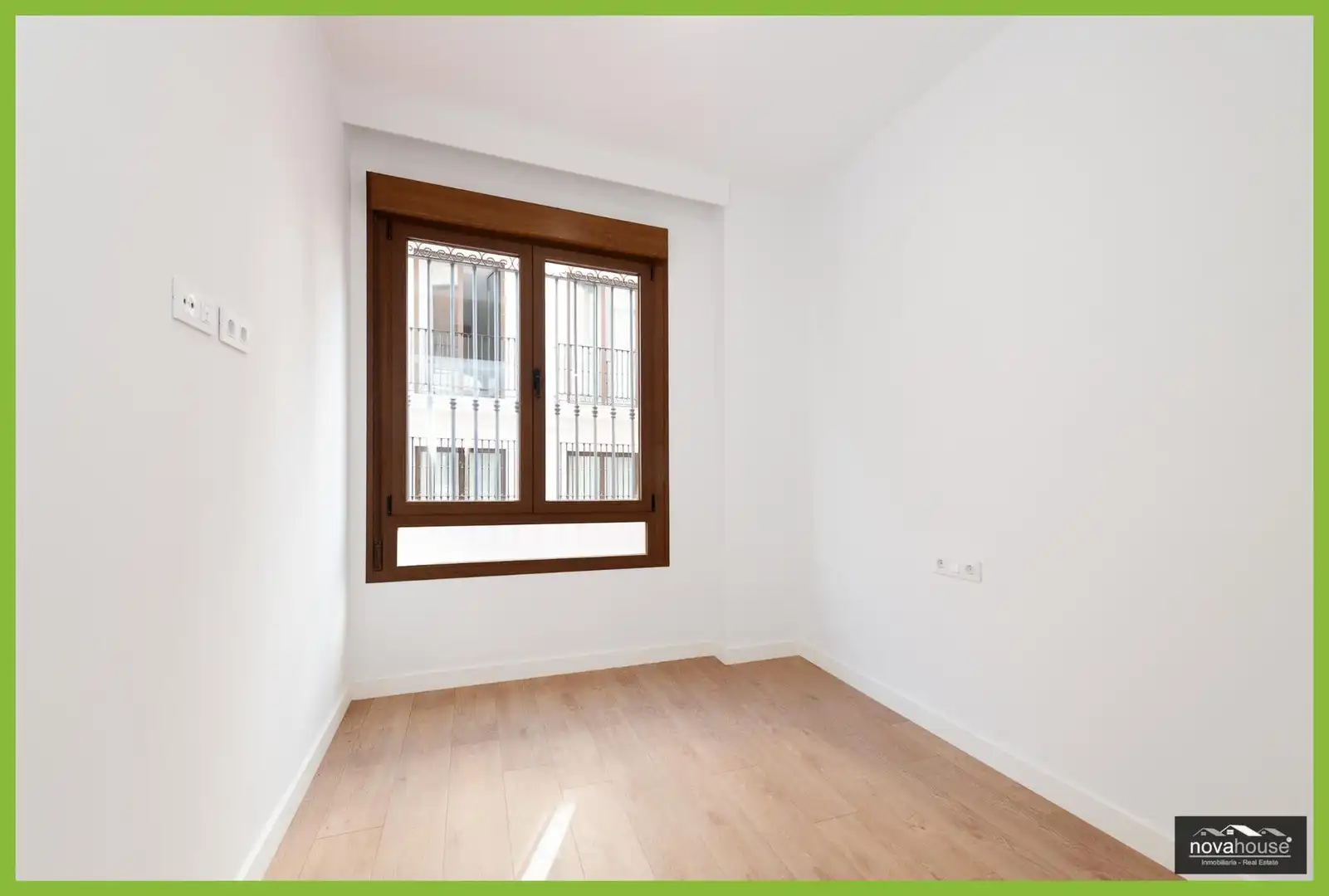 Habitación de Piso en venta en Málaga con Aire acondicionado y Calefacción