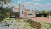 Garden of House or chalet for sale in Boadilla del Monte  with Air Conditioner, Swimming Pool and Balcony