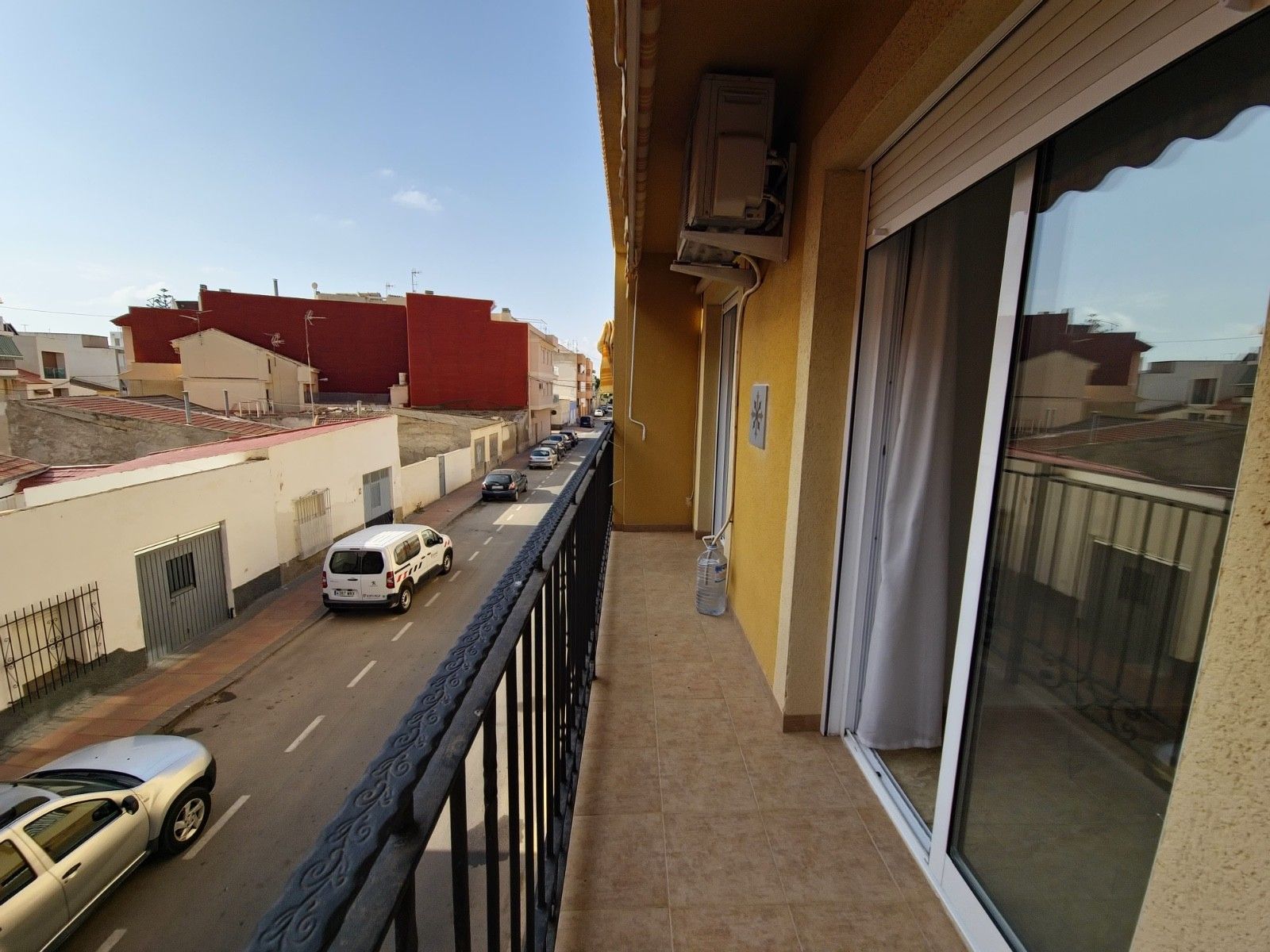 Vista exterior de Apartamento de alquiler en Los Alcázares con Aire acondicionado, Calefacción y Terraza