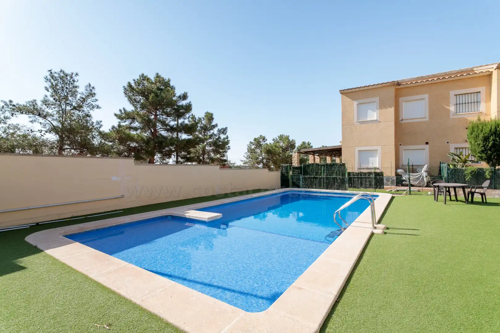 Piscina de Casa adosada en venda en Aigües amb Aire condicionat, Terrassa i Traster