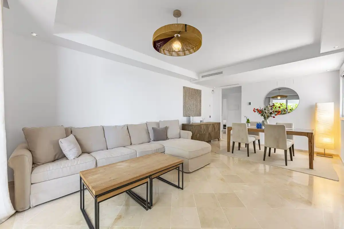 Sala d'estar de Planta baixa de lloguer en Nueva Andalucía