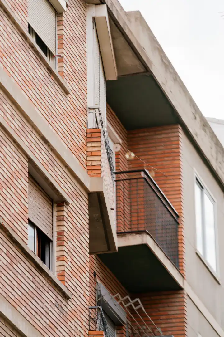 Vista exterior de Piso en venta en Zaragoza con Calefacción, Balcón y Alarma