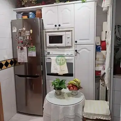 Cocina de Apartamento en venta en Badajoz con Aire acondicionado, Calefacción y Jardín privado