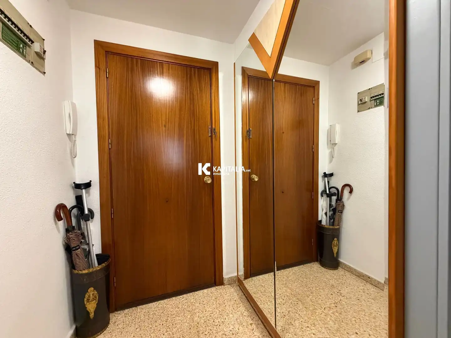 Flat for sale in Ontinyent  with Air Conditioner, Heating and Balcony