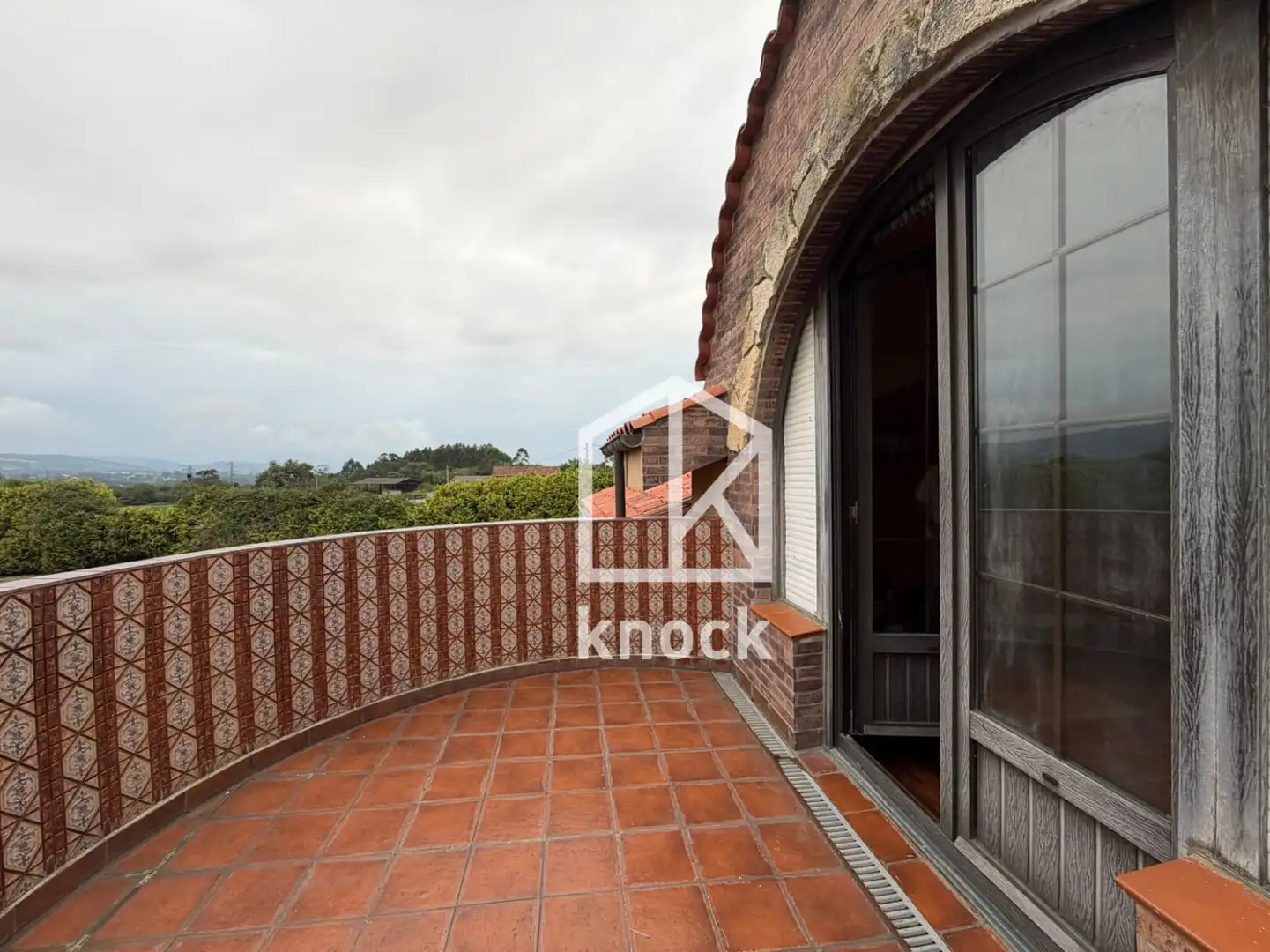 Terrassa de Casa o xalet en venda en Villaviciosa amb Calefacció, Jardí privat i Parquet