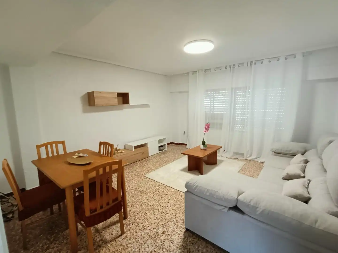 Living room of Flat for rent in Castellón de la Plana / Castelló de la Plana  with Air Conditioner and Balcony