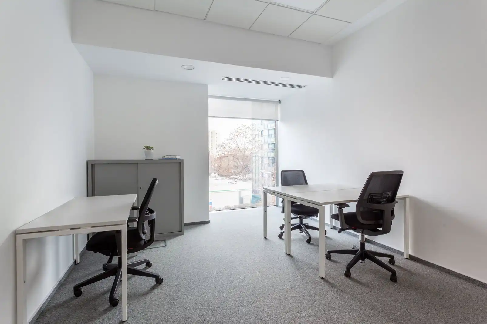 Office for rent in Madrid  with Air Conditioner, Heating and Furnished