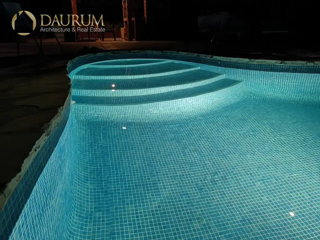 Piscina de Casa o chalet en venta en Rivas-Vaciamadrid