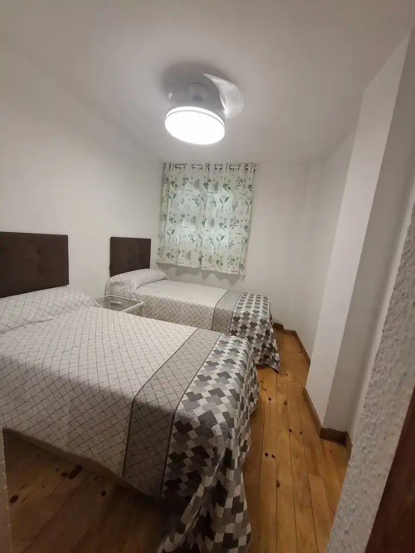 Schlafzimmer von Wohnungen zur Miete in Torremolinos mit Terrasse, Abstellraum und Möbliert