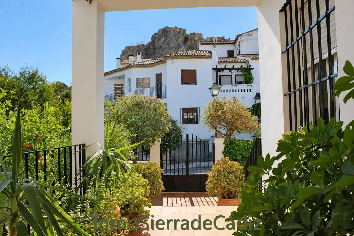 Vista exterior de Casa o xalet en venda en Zahara, Cádiz