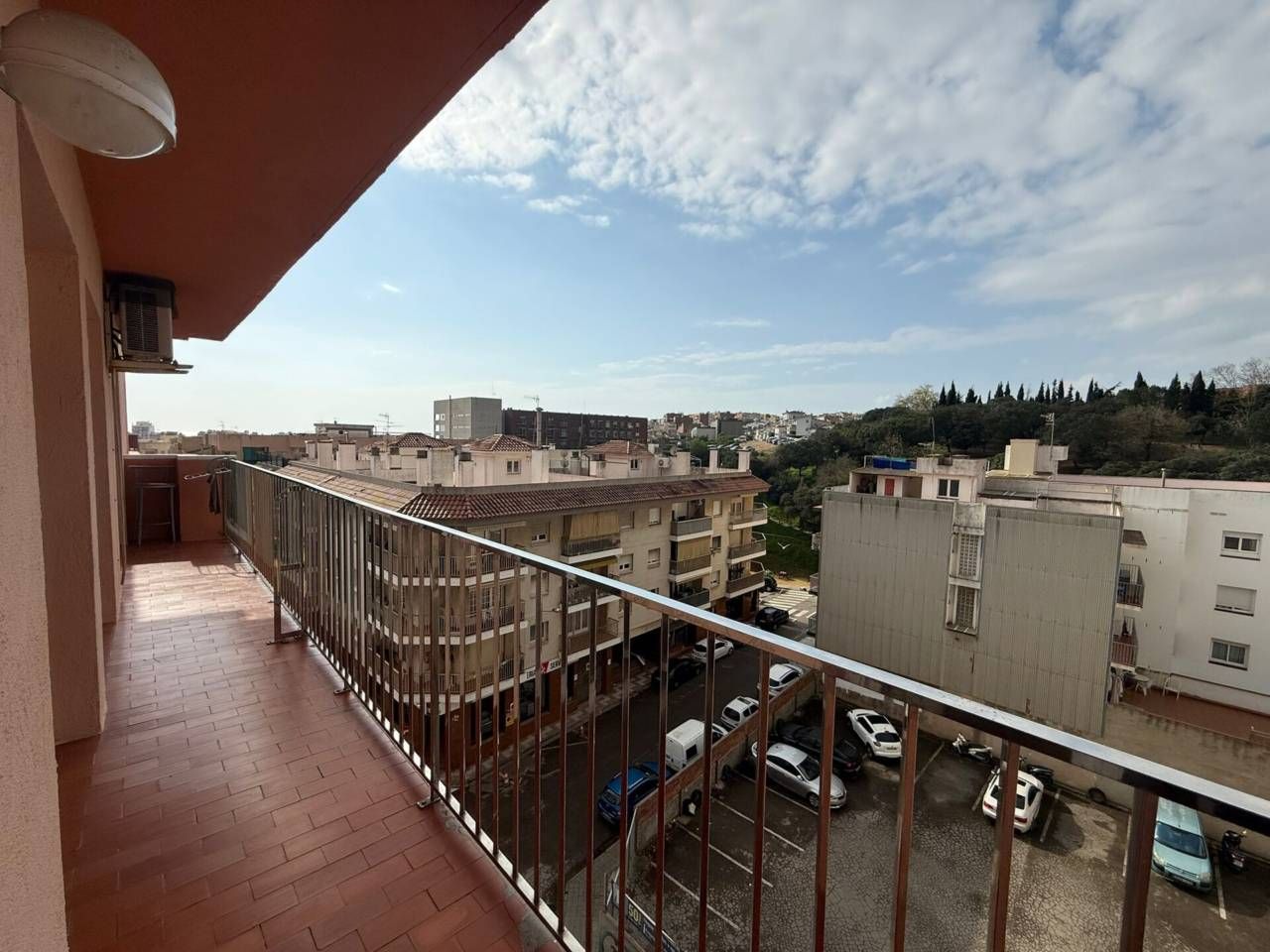 Außenansicht von Wohnung zum Verkauf in Blanes mit Klimaanlage, Parkett und Balkon